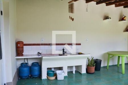 Casa à venda com 307m², 2 quartos e 4 vagas Casa à venda com 307m², 2 quartos e 4 vagasÁrea de serviço