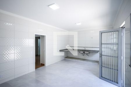 Casa à venda com 351m², 3 quartos e 5 vagas Casa à venda com 351m², 3 quartos e 5 vagasCozinha