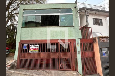 Casa à venda com 190m², 2 quartos e 1 vagaFachada