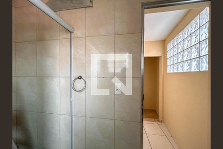 Casa à venda com 190m², 2 quartos e 1 vagaBanheiro