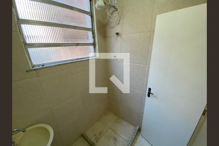 Casa à venda com 85m², 3 quartos e 1 vaga Casa à venda com 85m², 3 quartos e 1 vagaBanheiro
