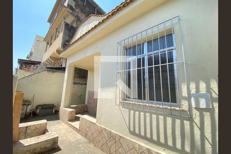 Casa à venda com 85m², 3 quartos e 1 vaga Casa à venda com 85m², 3 quartos e 1 vagaFrente