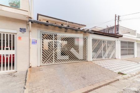 Casa à venda com 154m², 3 quartos e 2 vagasFachada