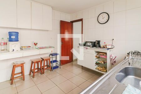 Casa à venda com 154m², 3 quartos e 2 vagasCozinha