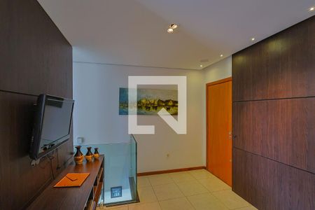 Apartamento à venda com 267m², 4 quartos e 2 vagas Apartamento à venda com 267m², 4 quartos e 2 vagasSala 2