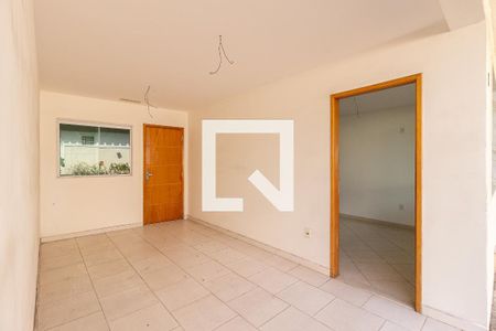 Casa de condomínio para alugar com 69m², 2 quartos e 2 vagas