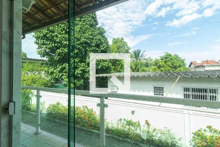 Casa de condomínio para alugar com 69m², 2 quartos e 2 vagas