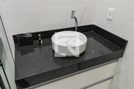 Apartamento à venda com 110m², 3 quartos e sem vaga Apartamento à venda com 110m², 3 quartos e sem vagaBanheiro Social