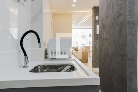 Apartamento à venda com 110m², 3 quartos e sem vaga Apartamento à venda com 110m², 3 quartos e sem vagaCozinha e Área de Serviço