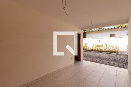 Casa de condomínio para alugar com 68m², 2 quartos e 2 vagas