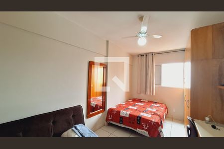 Quarto 1 de apartamento para alugar com 2 quartos, 72m² em Guilhermina, Praia Grande