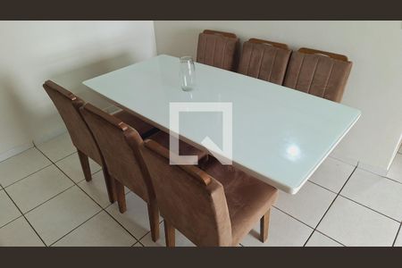 Detalhe da sala de apartamento para alugar com 2 quartos, 72m² em Guilhermina, Praia Grande