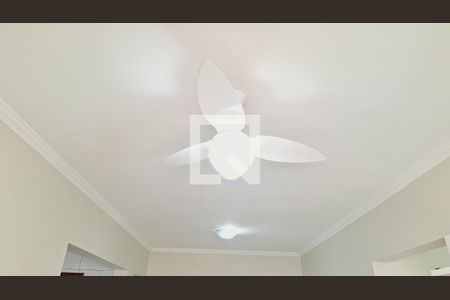 Detalhe da sala de apartamento para alugar com 2 quartos, 72m² em Guilhermina, Praia Grande