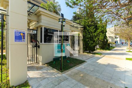 Apartamento à venda com 234m², 3 quartos e 4 vagas Apartamento à venda com 234m², 3 quartos e 4 vagasFachada + Plaquinha