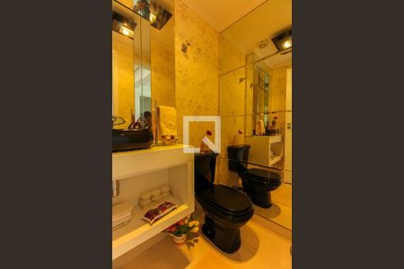 Apartamento à venda com 234m², 3 quartos e 4 vagas Apartamento à venda com 234m², 3 quartos e 4 vagasLavabo