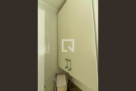 Apartamento à venda com 234m², 3 quartos e 4 vagas Apartamento à venda com 234m², 3 quartos e 4 vagasBanheiro de serviço