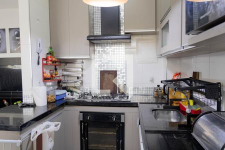 Apartamento para alugar com 60m², 2 quartos e 2 vagasCozinha