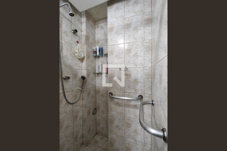 Apartamento à venda com 66m², 2 quartos e 1 vagaBanheiro Social