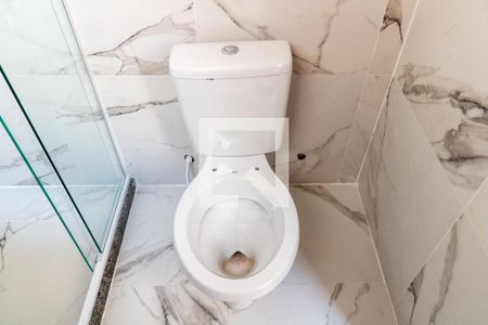 Apartamento para alugar com 80m², 2 quartos e 1 vaga Apartamento para alugar com 80m², 2 quartos e 1 vagaBanheiro do Quarto 2