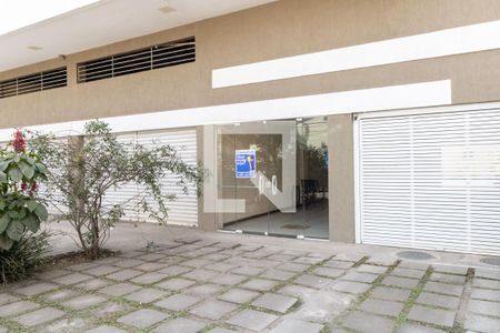 Apartamento para alugar com 80m², 2 quartos e 1 vaga Apartamento para alugar com 80m², 2 quartos e 1 vagaFachada
