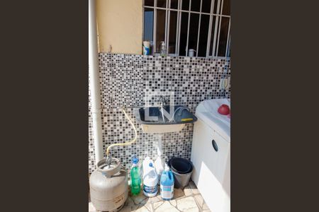 Casa à venda com 200m², 4 quartos e 3 vagas Casa à venda com 200m², 4 quartos e 3 vagasLavanderia