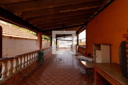 Casa à venda com 196m², 2 quartos e 5 vagas Casa à venda com 196m², 2 quartos e 5 vagasÁrea externa