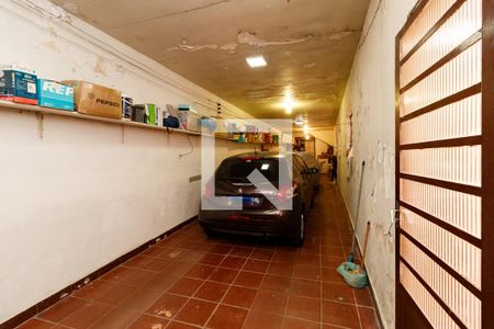 Casa à venda com 196m², 2 quartos e 5 vagas Casa à venda com 196m², 2 quartos e 5 vagasGaragem