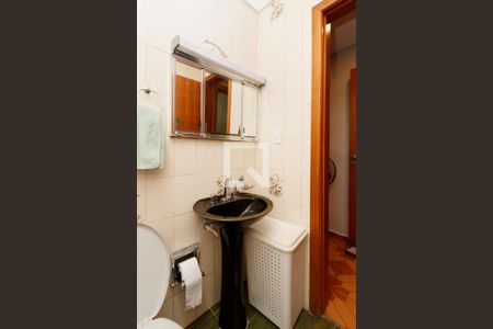 Casa à venda com 196m², 2 quartos e 5 vagas Casa à venda com 196m², 2 quartos e 5 vagasBanheiro da Suíte