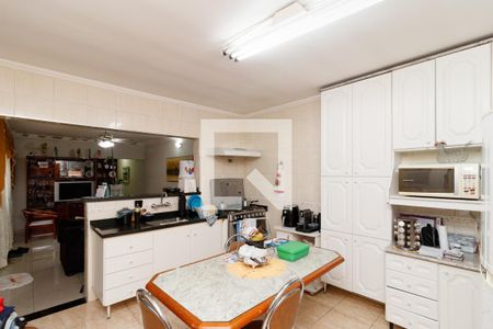 Casa à venda com 196m², 2 quartos e 5 vagas Casa à venda com 196m², 2 quartos e 5 vagascozinha