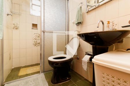 Casa à venda com 196m², 2 quartos e 5 vagas Casa à venda com 196m², 2 quartos e 5 vagasBanheiro da Suíte