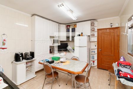 Casa à venda com 196m², 2 quartos e 5 vagas Casa à venda com 196m², 2 quartos e 5 vagascozinha