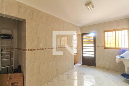 Casa à venda com 230m², 3 quartos e 6 vagasÁrea de Serviço