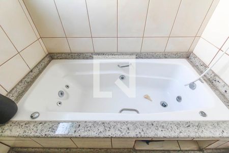 Casa à venda com 230m², 3 quartos e 6 vagasBanheiro