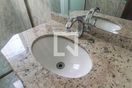 Casa à venda com 230m², 3 quartos e 6 vagasBanheiro da Suíte