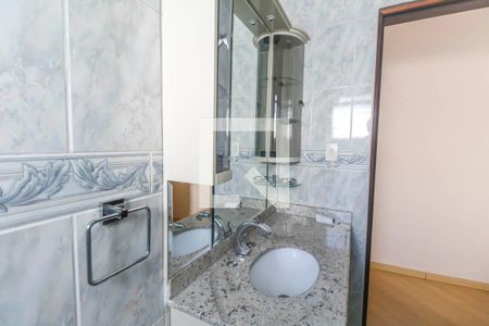 Casa à venda com 230m², 3 quartos e 6 vagasBanheiro da Suíte