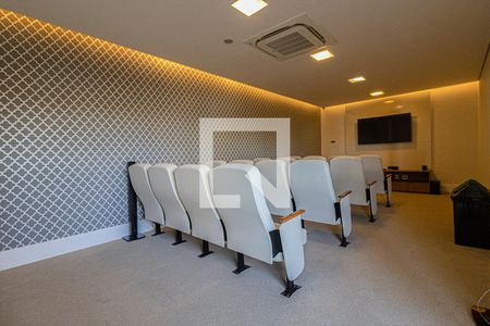 Apartamento à venda com 65m², 2 quartos e 1 vaga Apartamento à venda com 65m², 2 quartos e 1 vagaCinema