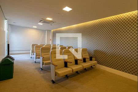 Apartamento à venda com 65m², 2 quartos e 1 vaga Apartamento à venda com 65m², 2 quartos e 1 vagaCinema