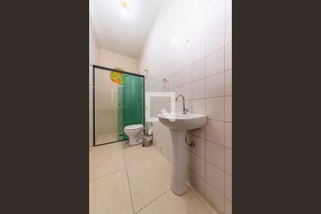 Casa à venda com 223m², 3 quartos e 3 vagas Casa à venda com 223m², 3 quartos e 3 vagasBanheiro Social