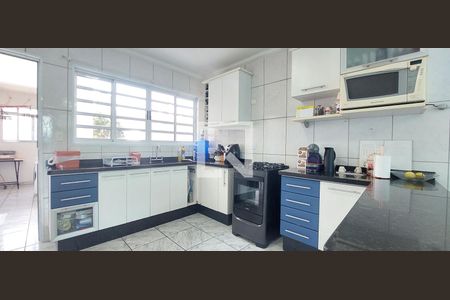 Casa à venda com 307m², 3 quartos e 6 vagasCozinha