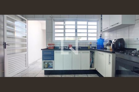 Casa à venda com 307m², 3 quartos e 6 vagasCozinha