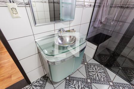 Casa à venda com 243m², 3 quartos e 4 vagas Casa à venda com 243m², 3 quartos e 4 vagasPia