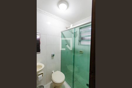 Casa à venda com 243m², 3 quartos e 4 vagas Casa à venda com 243m², 3 quartos e 4 vagasBanheiro