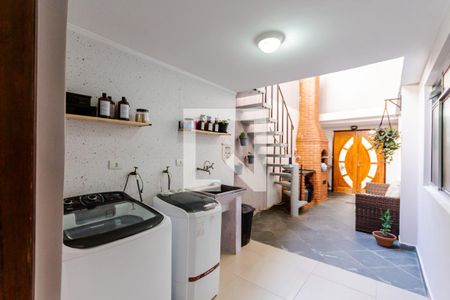 Casa à venda com 243m², 3 quartos e 4 vagas Casa à venda com 243m², 3 quartos e 4 vagasÁrea de Serviço