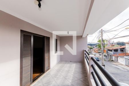 Casa à venda com 243m², 3 quartos e 4 vagas Casa à venda com 243m², 3 quartos e 4 vagasVaranda da Suíte 1