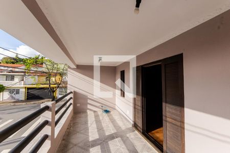 Casa à venda com 243m², 3 quartos e 4 vagas Casa à venda com 243m², 3 quartos e 4 vagasVaranda da Suíte 1