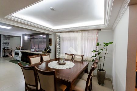 Casa à venda com 243m², 3 quartos e 4 vagas Casa à venda com 243m², 3 quartos e 4 vagasSala de Jantar