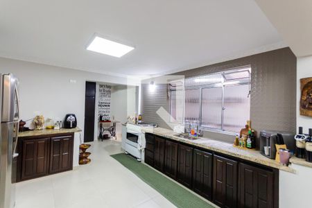 Casa à venda com 243m², 3 quartos e 4 vagas Casa à venda com 243m², 3 quartos e 4 vagasCozinha