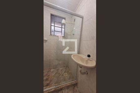 Banheiro de casa para alugar com 1 quarto, 30m² em V de Carvalho , Rio de Janeiro