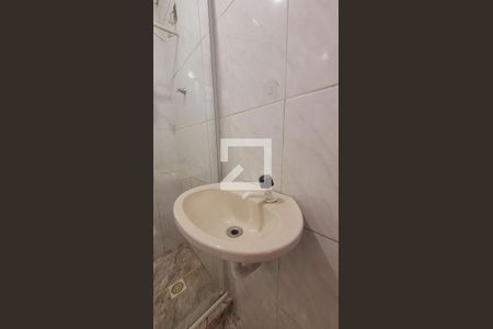 Banheiro de casa para alugar com 1 quarto, 30m² em V de Carvalho , Rio de Janeiro
