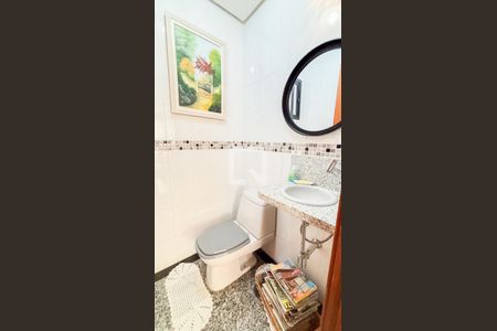 Apartamento à venda com 126m², 4 quartos e 2 vagas Apartamento à venda com 126m², 4 quartos e 2 vagasLavabo